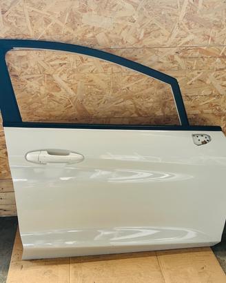Porta anteriore destra Ford Fiesta