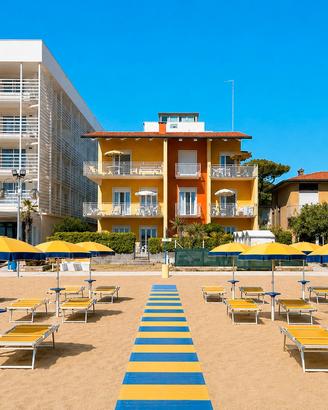 Fronte mare 2 camere con (ex super) terrazza