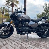 Benelli Leoncino Bobber 400