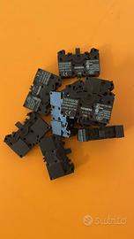 SIEMENS 3SB3400-0B.  9 pezzi disponibili