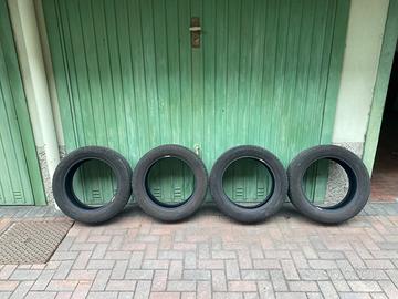Gomme estive Bridgestone 215/55R17 94 V