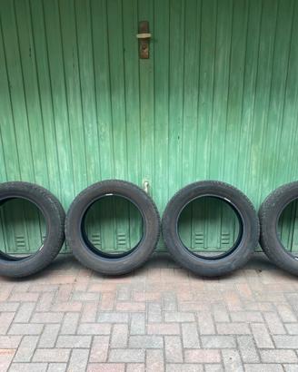 Gomme estive Bridgestone 215/55R17 94 V