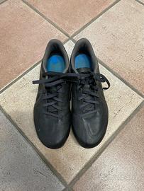 Scarpe da calcio  tacchetti in ferro