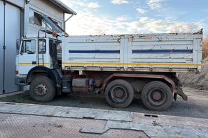 Motrice Iveco 330 - 36 ribaltabile