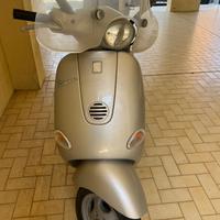Piaggio Vespa 125 ET4 - 2003