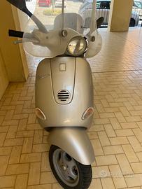 Piaggio Vespa 125 ET4 - 2003