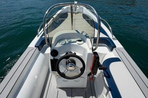 Revenger 19,50 gommone -2024 40 pro posto a mare