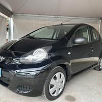 Toyota Aygo 1.0 12V VVT-i 5 porte Deep Ocean Conne
