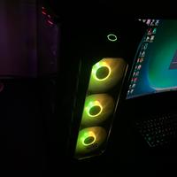 PC da gaming custom + monitor e cuffie