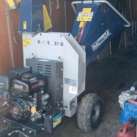 Biotrituratore a scoppio BullMach ZEUS 180 LE