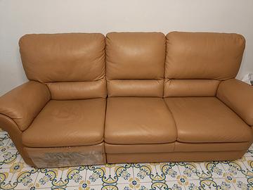 Divano 3 posti e divano 2 posti in vera pelle