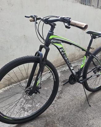 Mountain Bike modello  Derek 29 marca  RESET