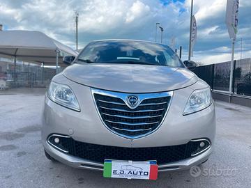 Lancia Ypsilon 0.9 TwinAir 85 CV 5 porte Metano Ec
