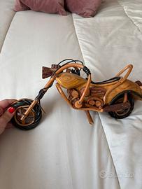 Modellino moto in legno