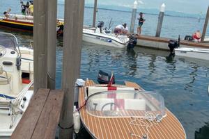 Motoscafo open fuoribordo no patente