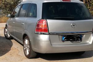 Opel zafira 1.9 Cdti
