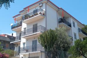 Badolato Marina appartamento Via Gramsci