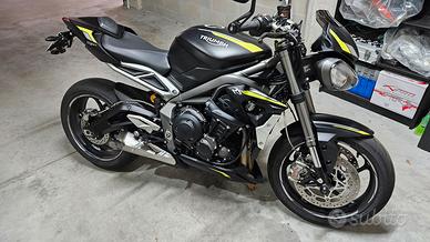 triumph street triple rs 765