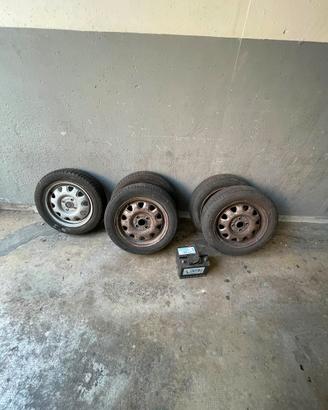 Ruote e batteria Opel Agila.