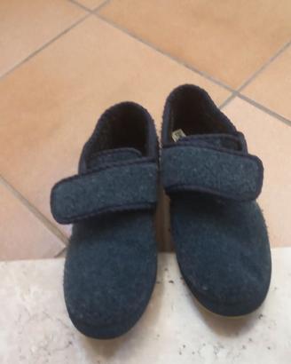 Pantofole antiscivolo per anziani