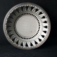 Vassoio/fruttiera in metall-design brevettato,'50