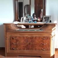 Camera da letto (letto/comodini/armadio/comò)