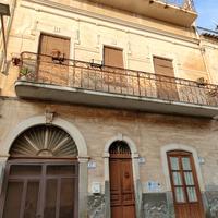 Intero stabile Motta Via Regina Margherita rif 04M