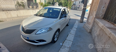 Lancia ypsilon 1.3 mtj 95cv gold