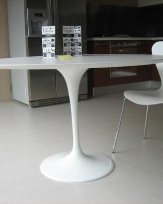 Tavolo tulip Eero Saarinen Bauhaus