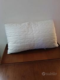 Cuscino da letto fiocco memory Soft con fodera tra
