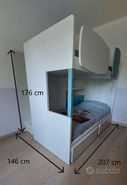 Cameretta per bambini con letto a castello