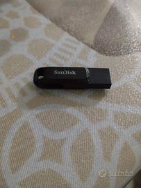 Sandisk c da 1 TB  per cellulare 