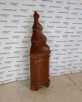 Piccola Angoliera con piattaia in stile