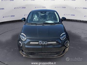 FIAT 500 La Nuova Serie1 La Nuova - Action Be...