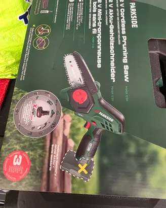 MOTOSEGA PARKSIDE A BATTERIA  12 VOLT 
