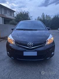 Toyota Yaris Lounge 1.0 5 porte