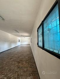 Stanza uso deposito/magazzino