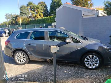 Opel Astra  J Sport Tourer