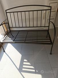 Divano attesa o giardino