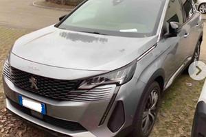 Peugeot 3008 BlueHDi 130 S&S EAT8 Allure Pack in a