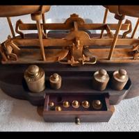 bilancia pesi ottone orefice guzzini Italia museo 