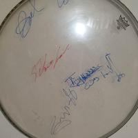 pelle di tamburo autografata dai SEX PISTOLS