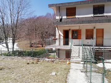 A camporotondo grazioso appartamento su 2 piani