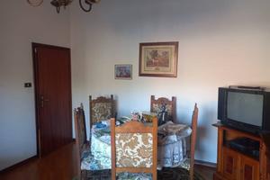 Villa di 196 m² con 5 locali e box auto doppio a R