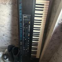 Pianola Roland e30