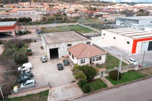 Capannone e casa in via delle Telecomunicazioni 14