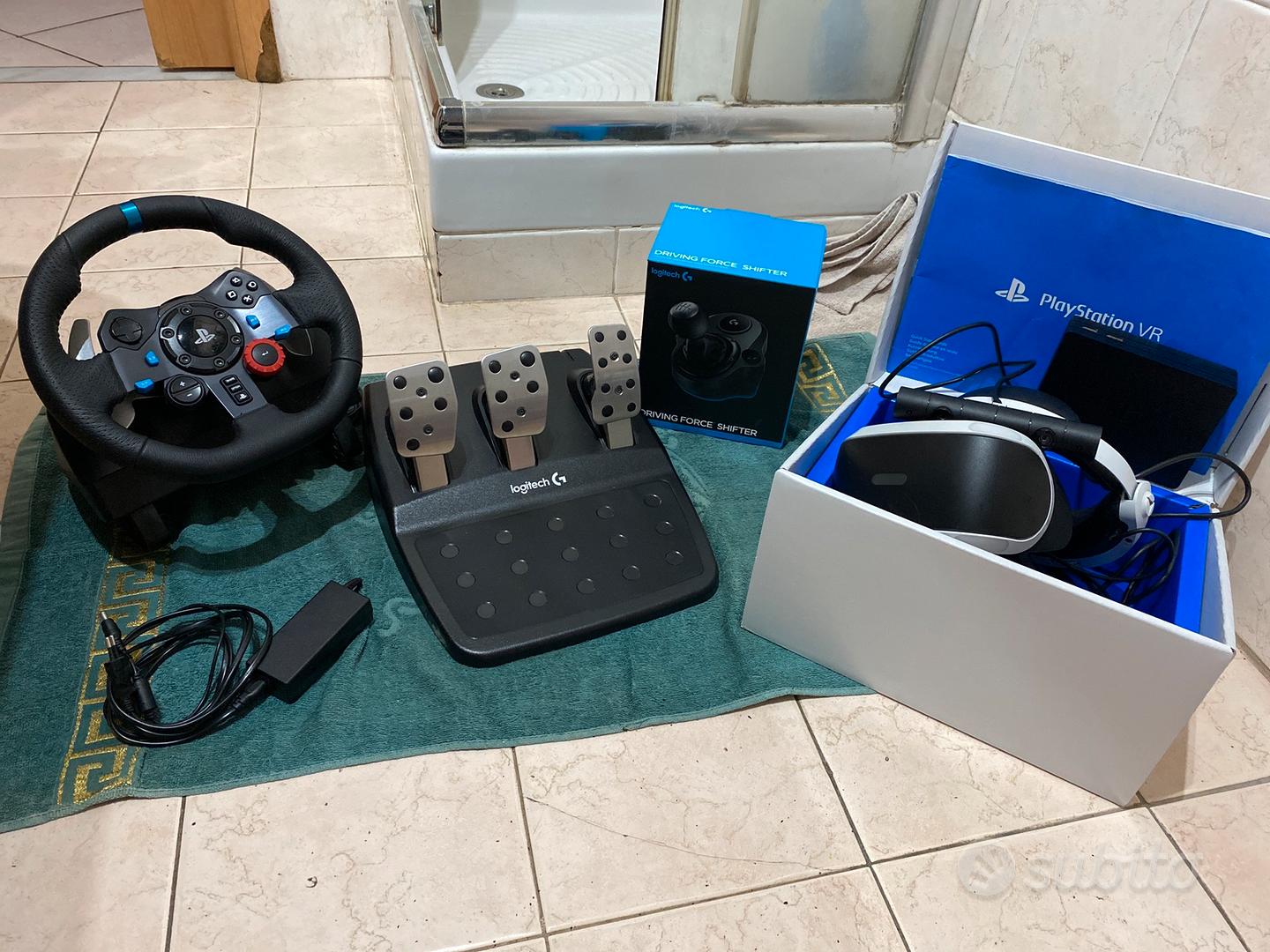 Volante pedaliera cambio e PlayStation VR PS4 PS5 - Console e Videogiochi  In vendita a Roma