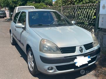 RENAULT Clio 2ª serie - 2004