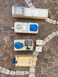 Lotto prese e quadri elettrici da esterno