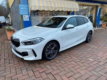 BMW 118 d Auto 5p. Msport TETTO